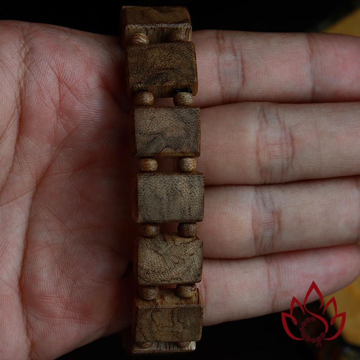 Vòng Trầm Hương Hạt Lách | Trầm Tốc Bông Tự Nhiên Lâu Năm